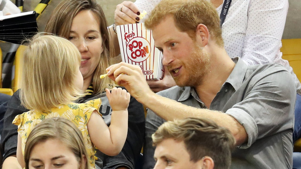 Prince Harry with toddler invictus games 2017