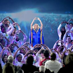 Carrie Underwood Delivers Powerful 'Love Wins' Performance at 2018 CMA Awards