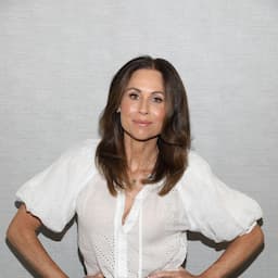 Minnie Driver's Tips for Avoiding Brittle Hair in the Summertime