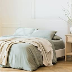 Save Up to 25% On Oprah’s Favorite Cozy Earth Bedding and Pajamas