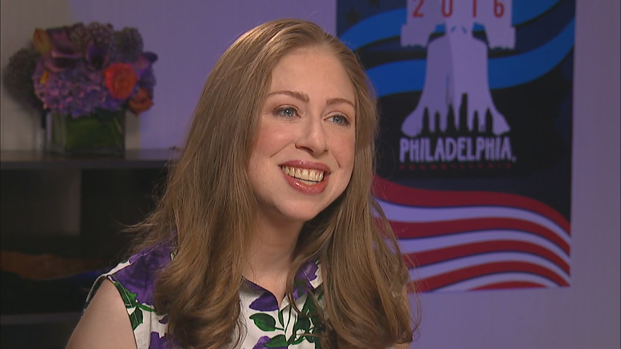 exclusive  chelsea clinton on what mom hillary has taught her about love and womanhood