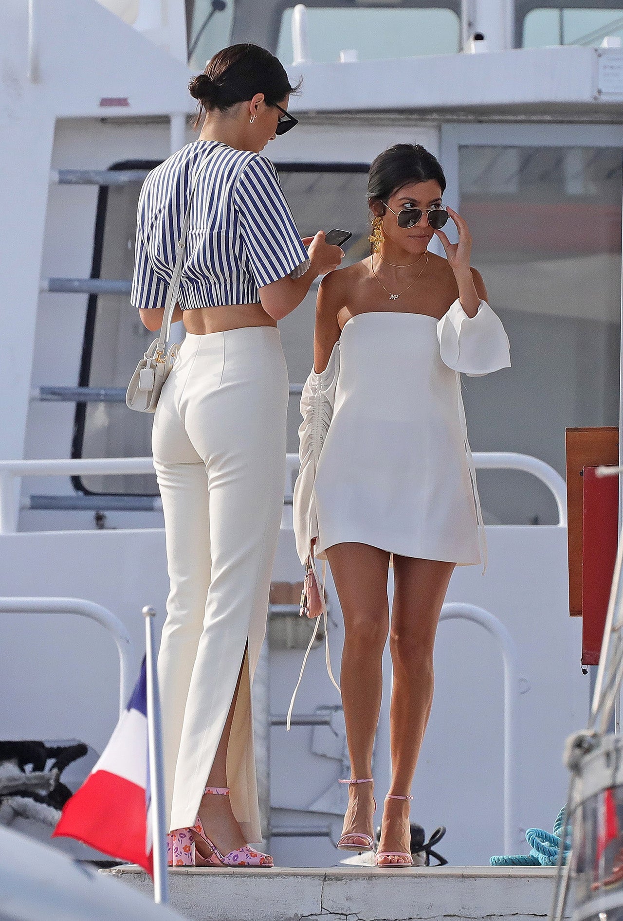 Kourtney Kardashian and Kendall Jenner Walk in Heels on the Beach