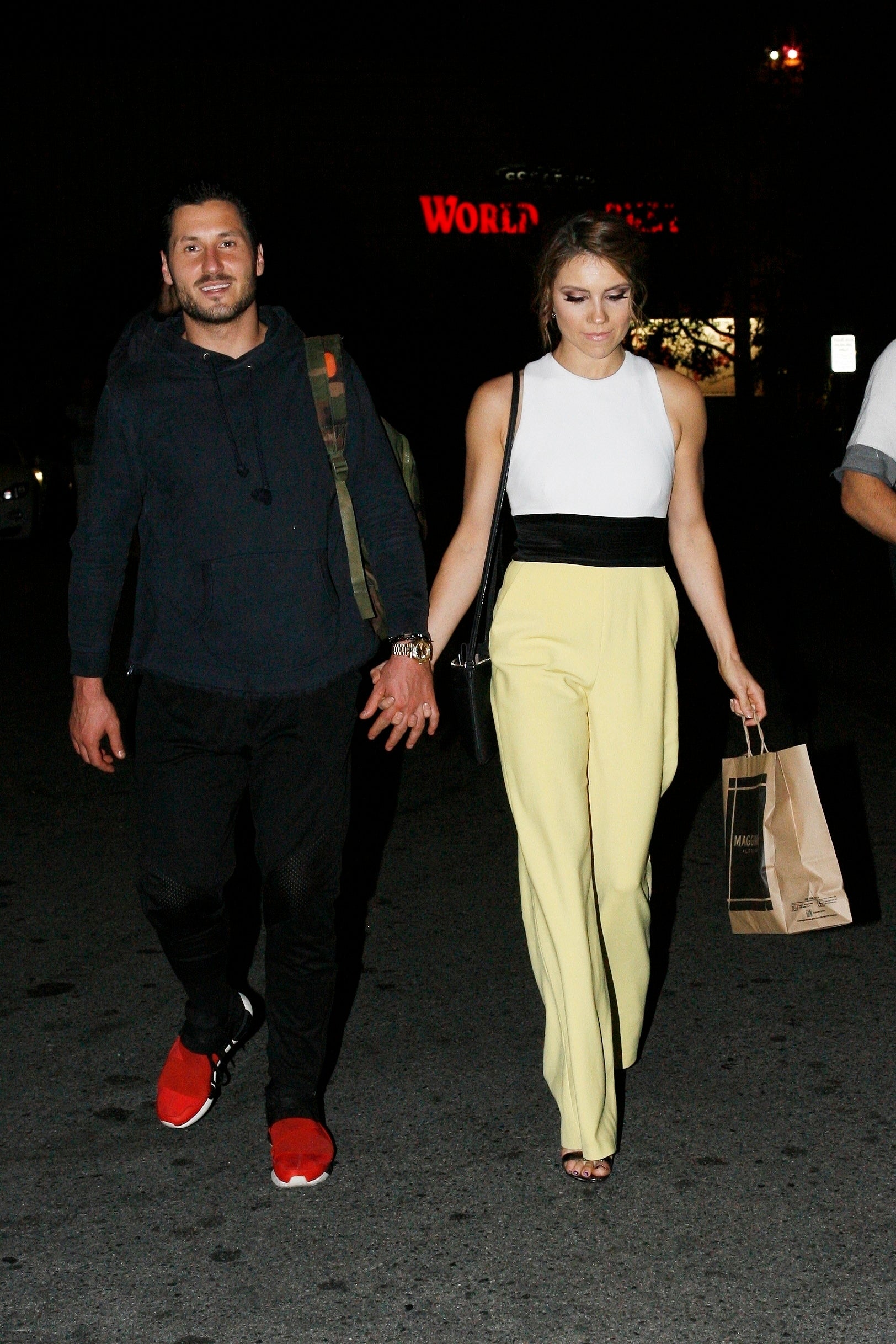 Val Chmerkovskiy and Jenna Johnson Hold Hands After Post'DWTS