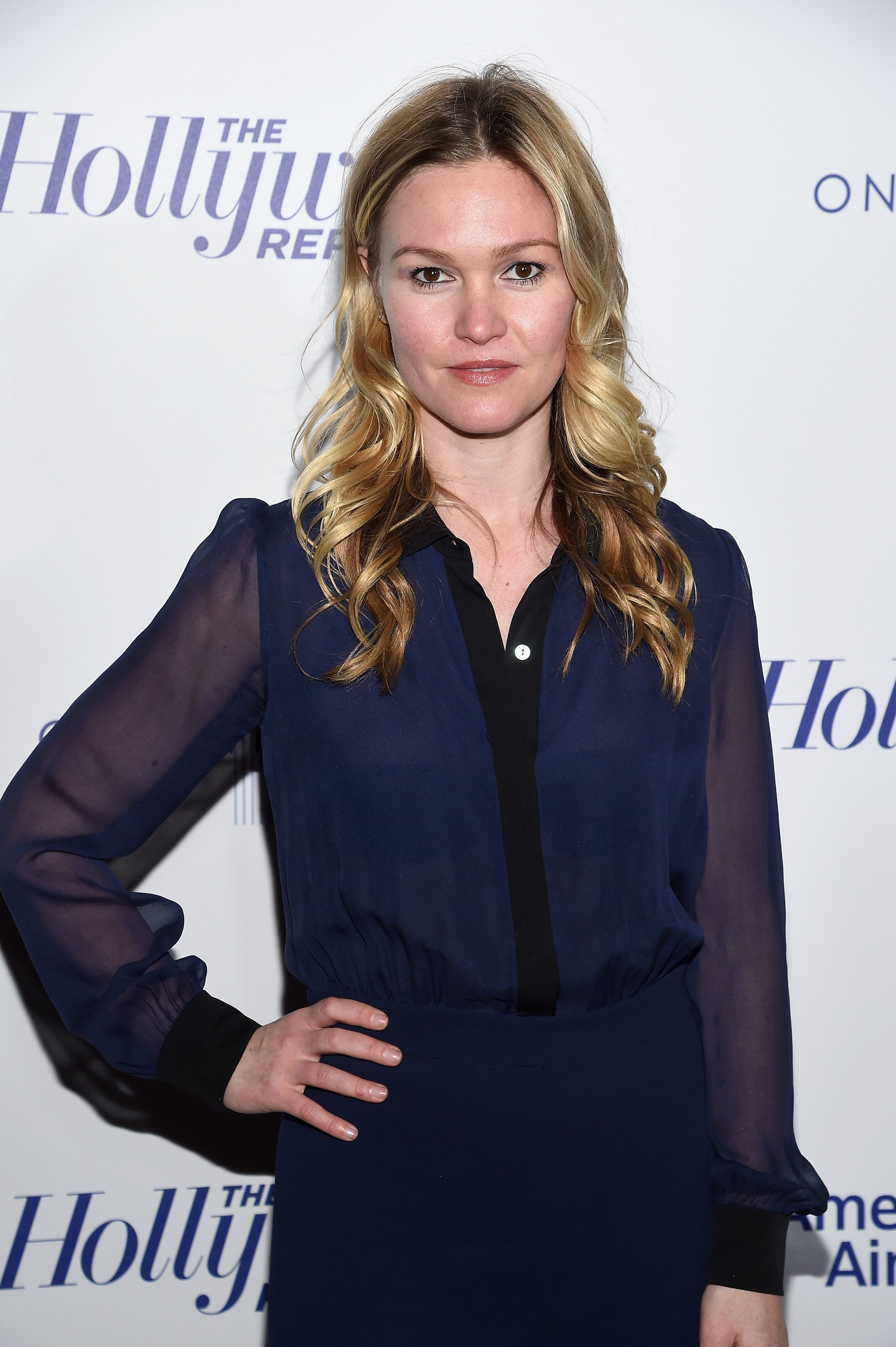 Julia Stiles Speaks Out After She Was Criticized for the Way She Held Her Newborn ...1997 x 3000