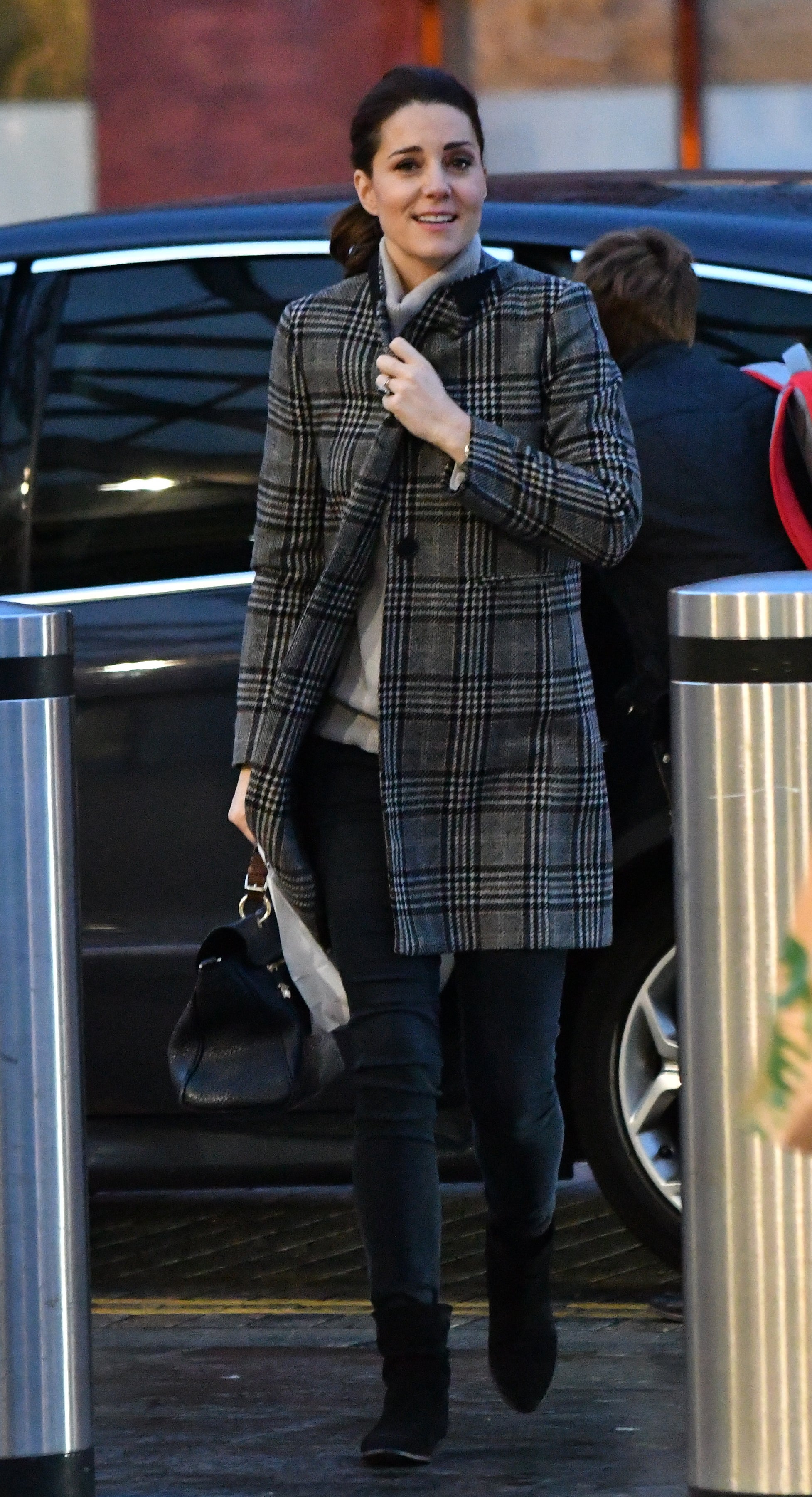 Kate Middleton Goes Casual for Outing in London -- See the Cozy Look! | Entertainment ...