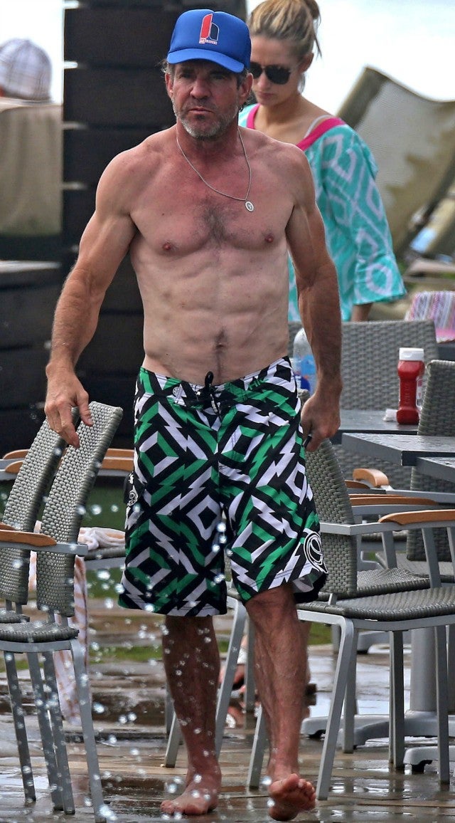 61-Year-Old Dennis Quaid Shows Off Insanely Ripped Bod | Entertainment