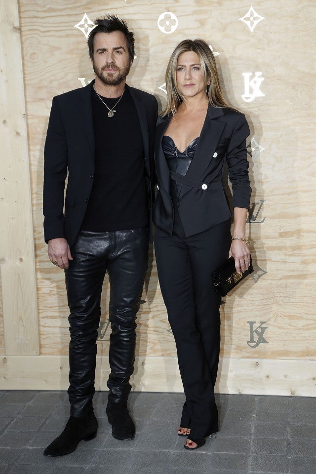 Jennifer Aniston and Justin Theroux Color Coordinate While Out in Paris