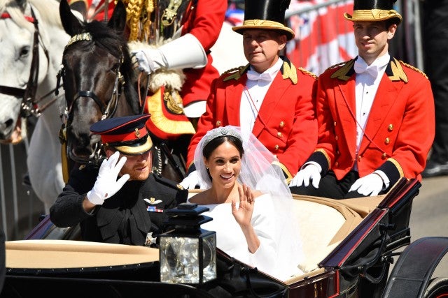Image result for prince harry and Meghan takes a ride in the carriage