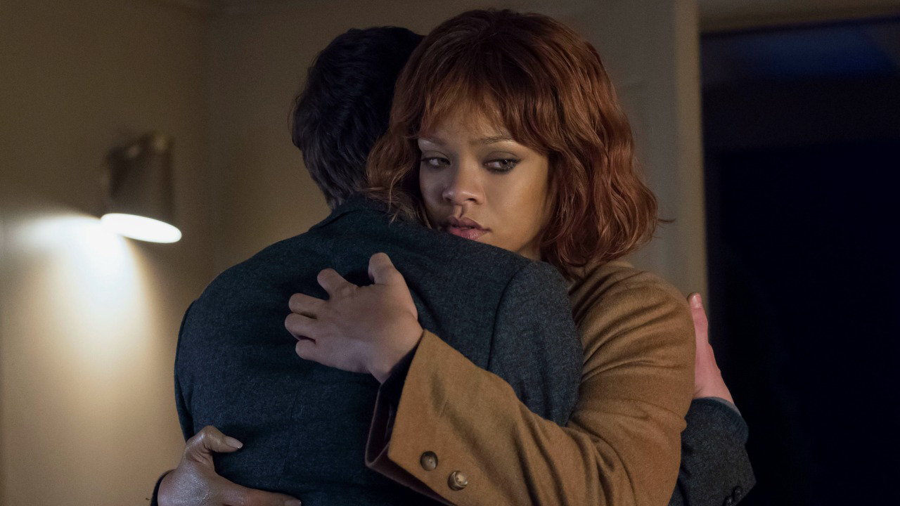 Rihanna Recreates Iconic 'Psycho' Shower Scene on 'Bates Motel' But