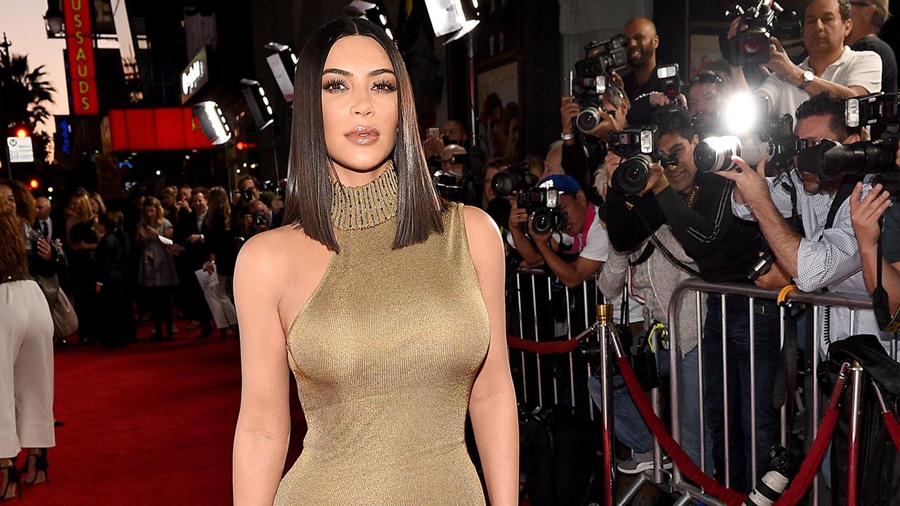 Kim Kardashian Flaunts Curves In All Black Look See The Pic