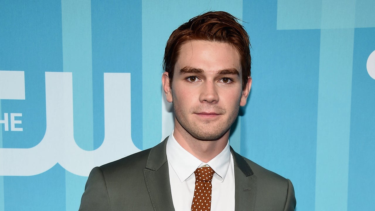 'Riverdale' Star KJ Apa Crashes Car After 14Hour Work Day, Studio