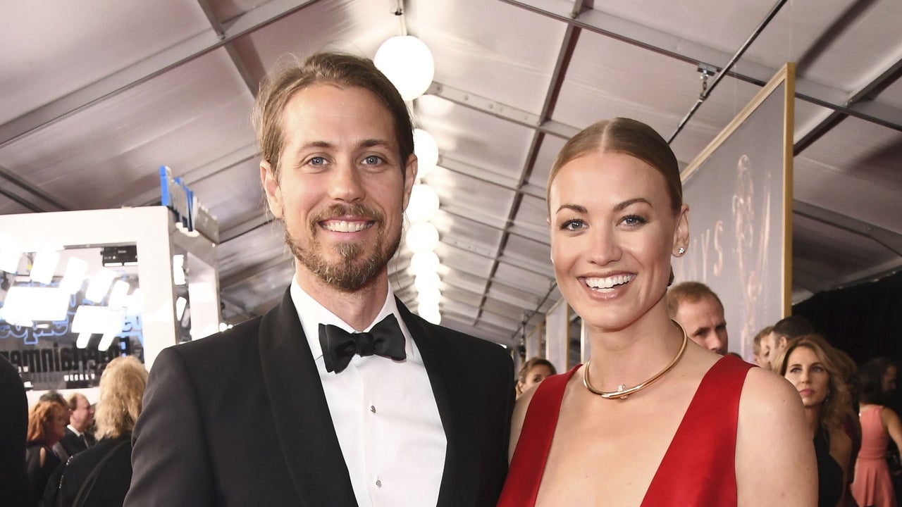 'Handmaid's Tale' Star Yvonne Strahovski Reveals She Secretly Married