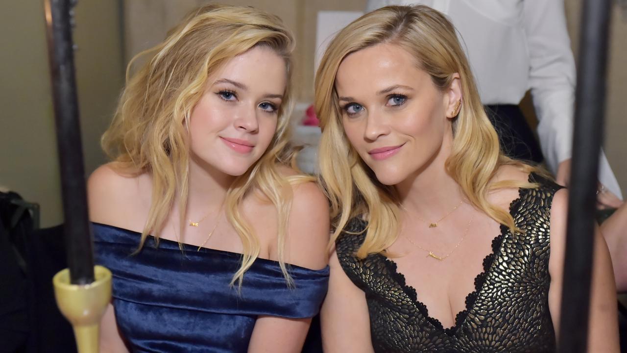 Reese Witherspoons Daughter Ava Shares Sweetest Message In Support Of 