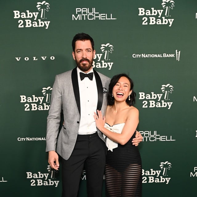 WEST HOLLYWOOD, CALIFORNIA - NOVEMBER 11: (L-R) Drew Scott and Linda Phan attend 2023 Baby2Baby Gala Presented By Paul Mitchell at Pacific Design Center on November 11, 2023 in West Hollywood, California.