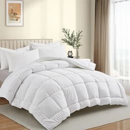 Wayfair's Bestselling Comforter Is On Sale for Just $50 During Way Day