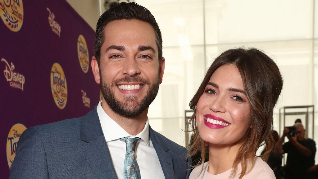 Zachary Levi and Mandy Moore