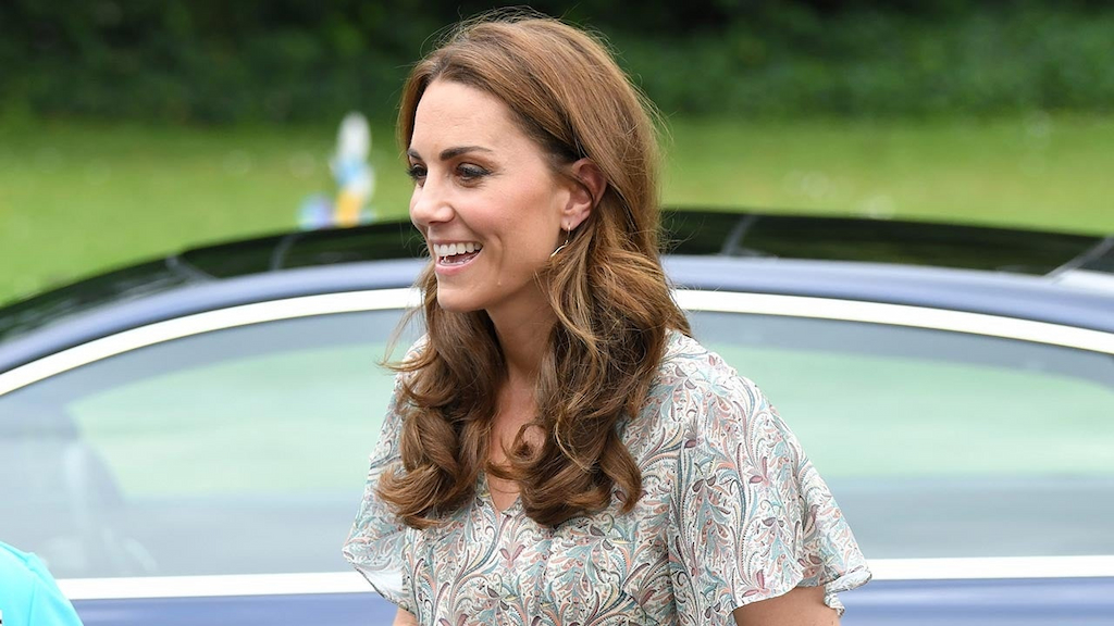 Kate Middleton in printed dress and espadrille wedges 1280