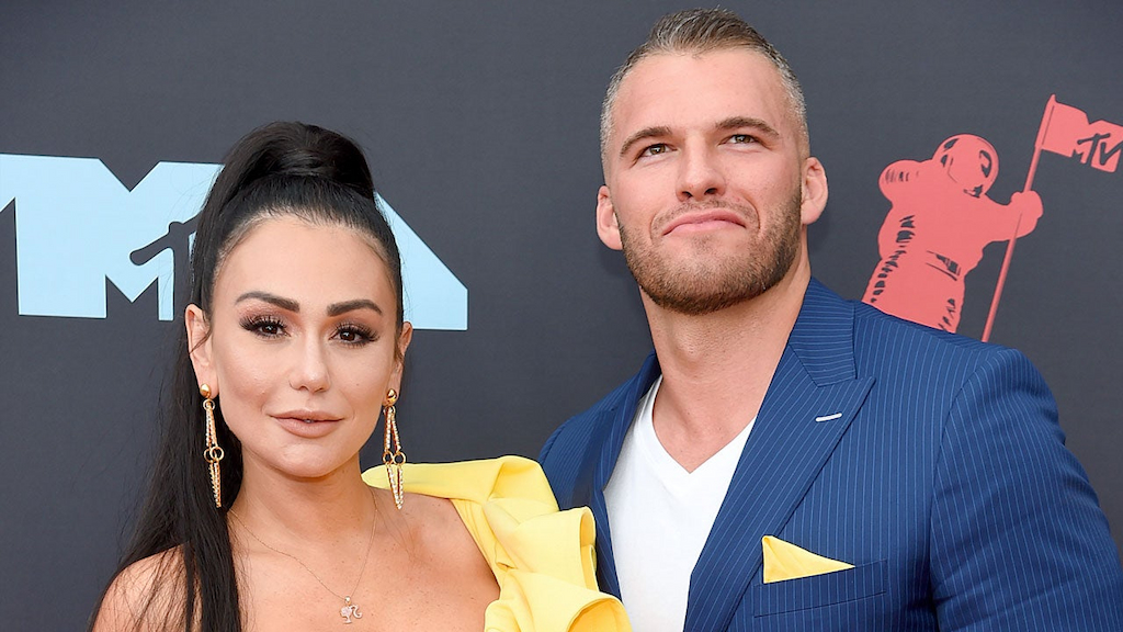 Jennifer Farley and Clayton Carpinello attend the 2019 MTV Video Music Awards