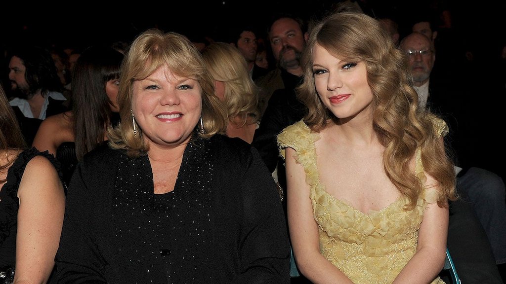Andrea and Taylor Swift