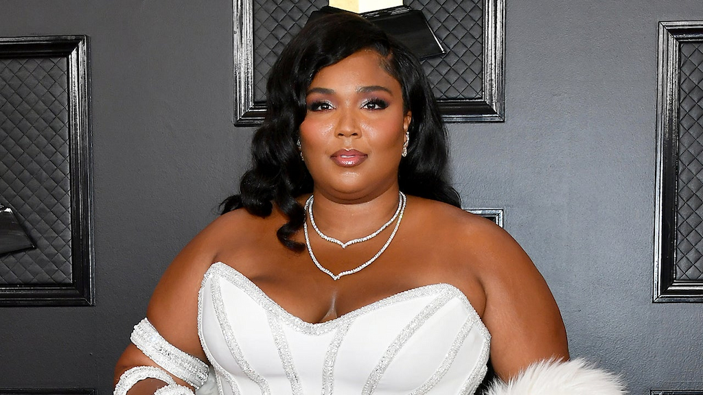 Lizzo at Grammys 1280