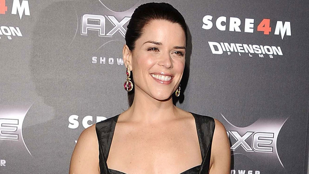 Neve Campbell at scream 4 premiere
