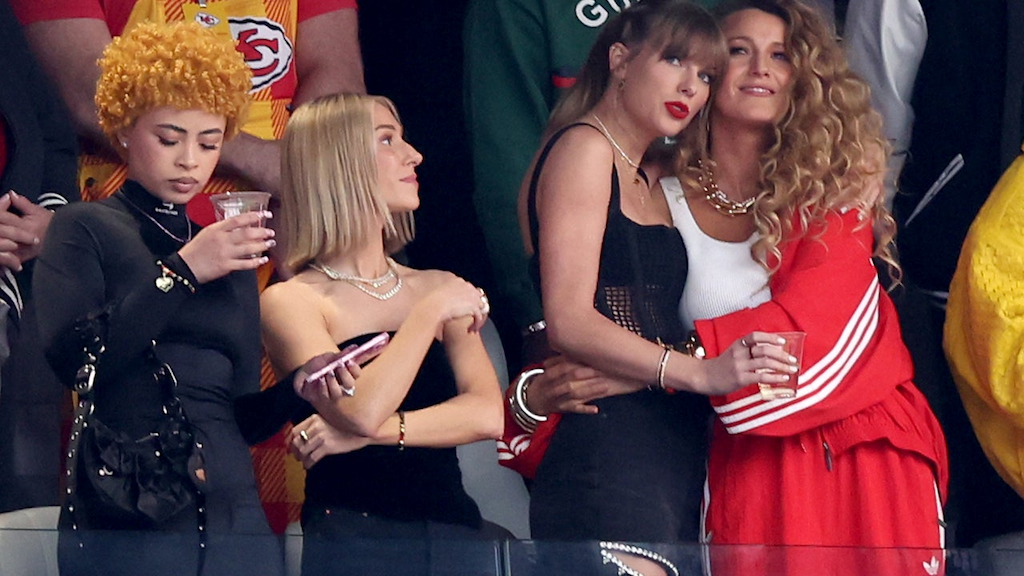 Taylor Swift NFL Looks