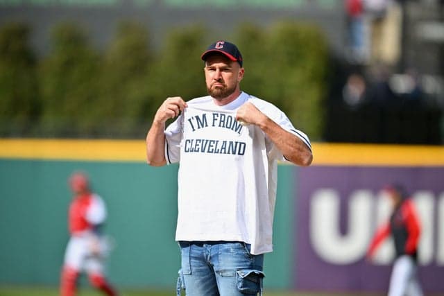 Travis Kelce in an "I'm From Cleveland" shirt