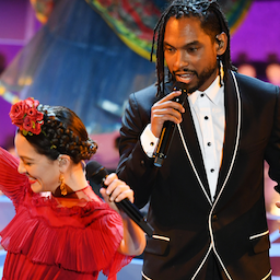 2018 Oscars: Miguel, Gael Garcia Bernal and Natalia LaFourcade Perform Coco's 'Remember Me' 