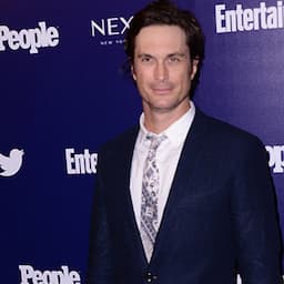 NEWS: Oliver Hudson Says He's Now Trying to Have a Relationship With Estranged Father Bill