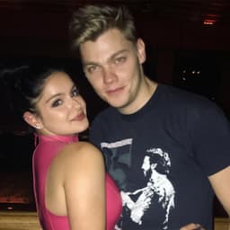 LOOK: Ariel Winter and Boyfriend Levi Meaden Pack on the PDA at Knott's Scary Farm -- See the Pic!