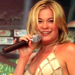LeAnn Rimes Gives Off Major 'Coyote Ugly' Vibes When She Dances on Bar