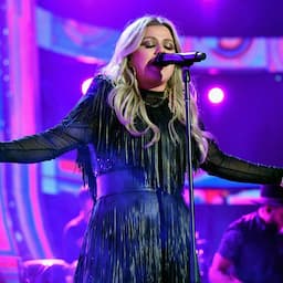 CMT Awards 2018: Kelly Clarkson Rocks First Performance of 'American Woman'