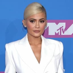 Kylie Jenner and Travis Scott Make Glam Appearance at 2018 VMAs -- But Pose Separately 