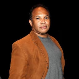 Geoffrey Owens Is Back on Set After Leaving Grocery Store Job: Pics