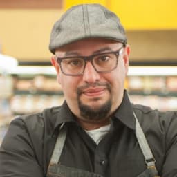Carl Ruiz, Food Network Chef, Dead at 44