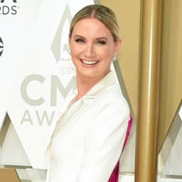 Jennifer Nettles Makes a Statement About 'Equal Play' in Bold Pantsuit at 2019 CMA Awards