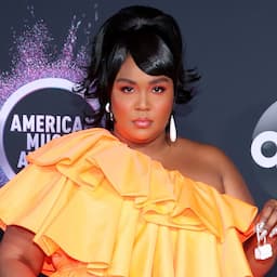 Lizzo Carries the Tiniest Purse at 2019 American Music Awards 