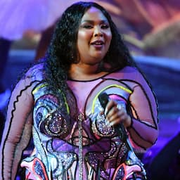 Lizzo Opens the GRAMMYs and Pays Tribute to Kobe Bryant