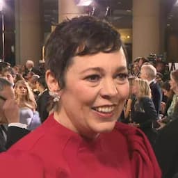 Golden Globes 2020: Olivia Colman on Her Husband Stealing Buckingham Palace Toilet Paper (Exclusive)