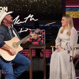 Kelly Clarkson on the Garth Brooks Song Getting Her Through Her Split