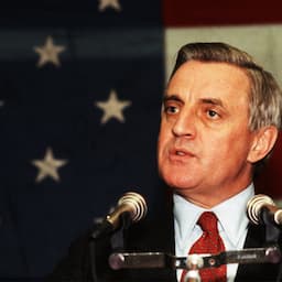 Walter Mondale, Former Vice President, Dead at Age 93