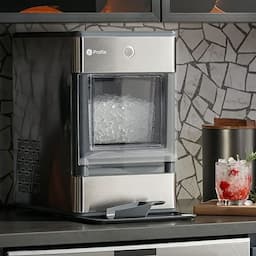 The Viral GE Countertop Nugget Ice Makers Are On Sale at Amazon Now