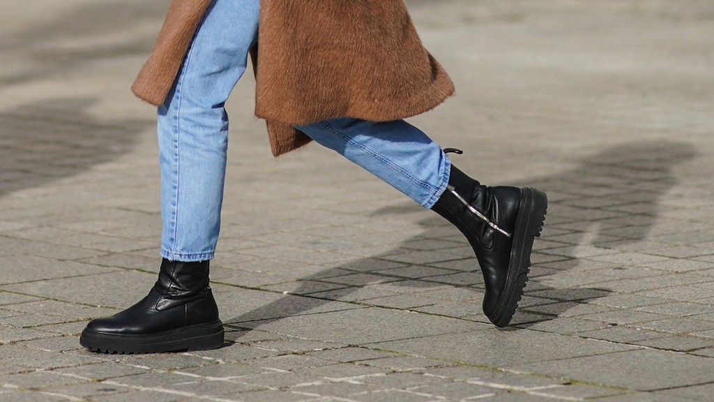 Best Black Boots on Sale Now: Shop Marked-Down Styles From Steve Madden ...