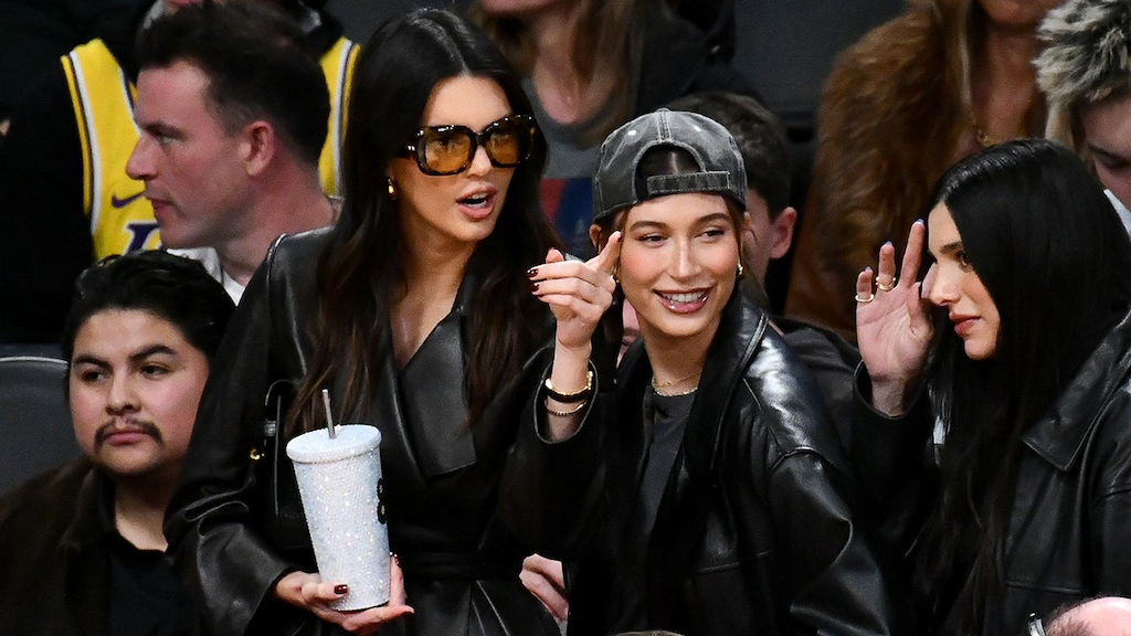 Kendall Jenner and Hailey Bieber Have Fun Girls Night Sitting Courtside ...