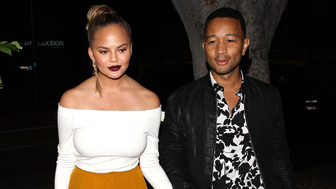 Chrissy Teigen Stuns During Romantic Date Night With John Legend See The Pics Entertainment Tonight