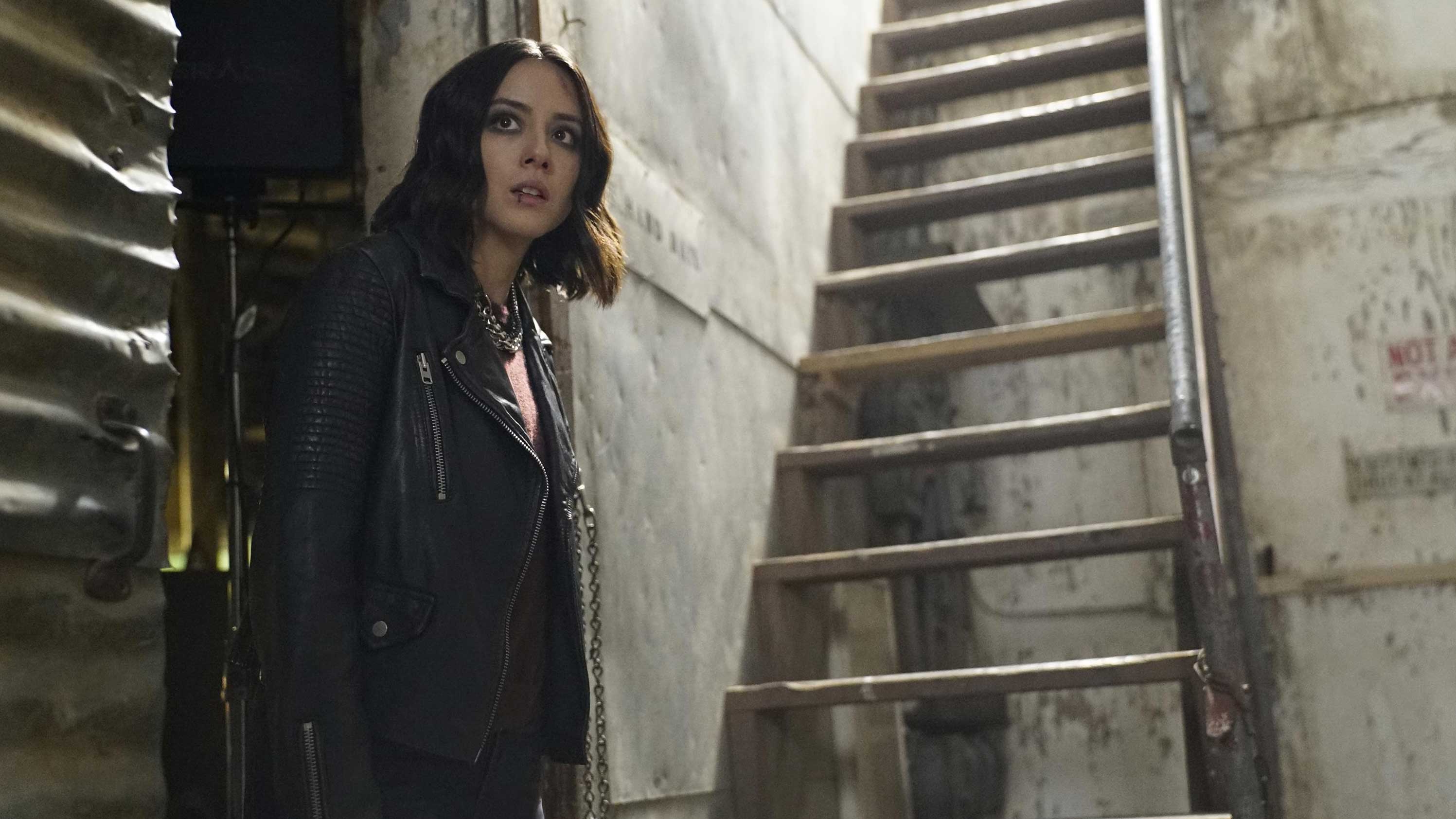 Exclusive Agents Of S H I E L D S Chloe Bennet On The Team S Battle Against The Unexplainable Darkhold An Entertainment Tonight