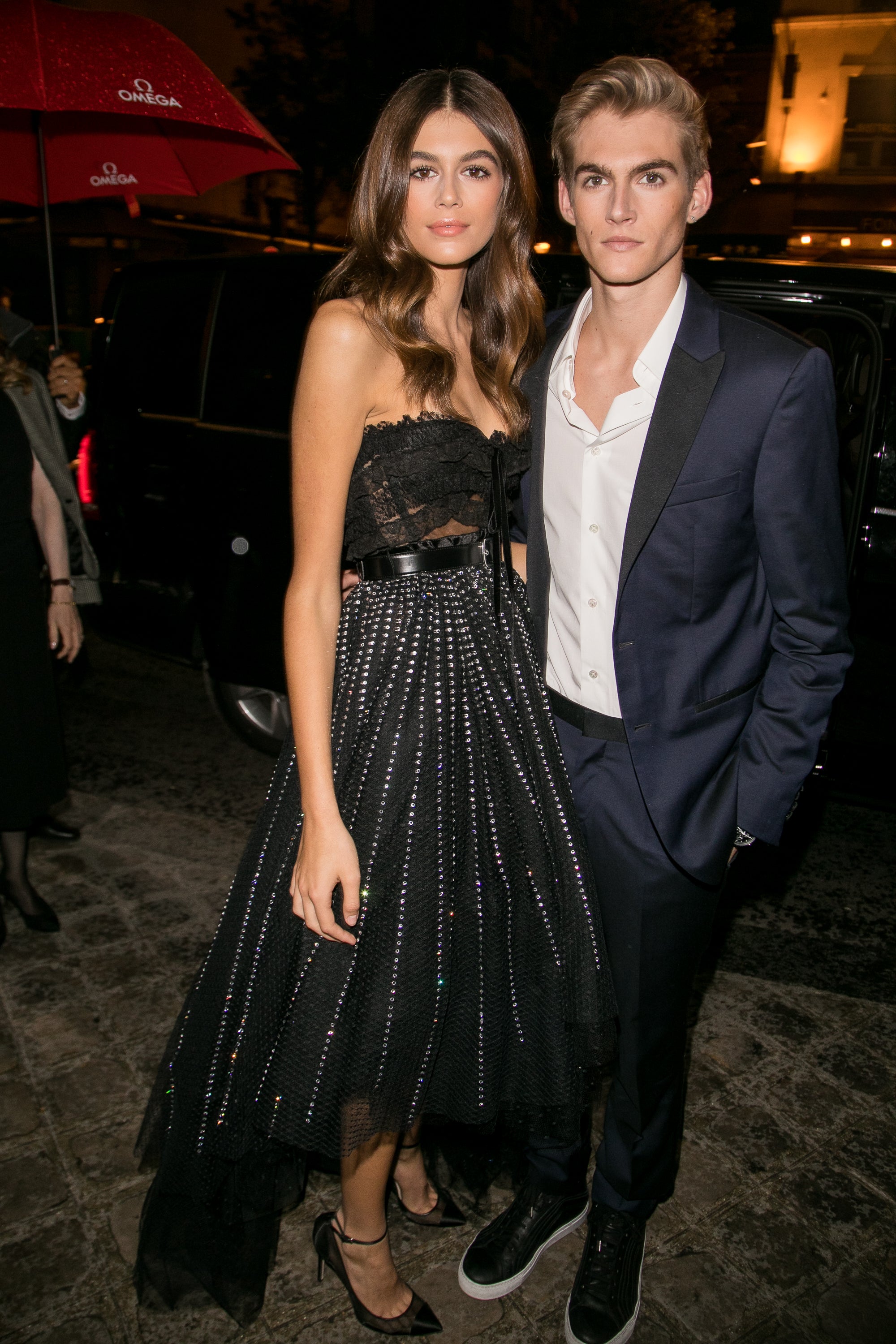 Cindy Crawford Rande Gerber And Their Model Kids Kaia And Presley Look 