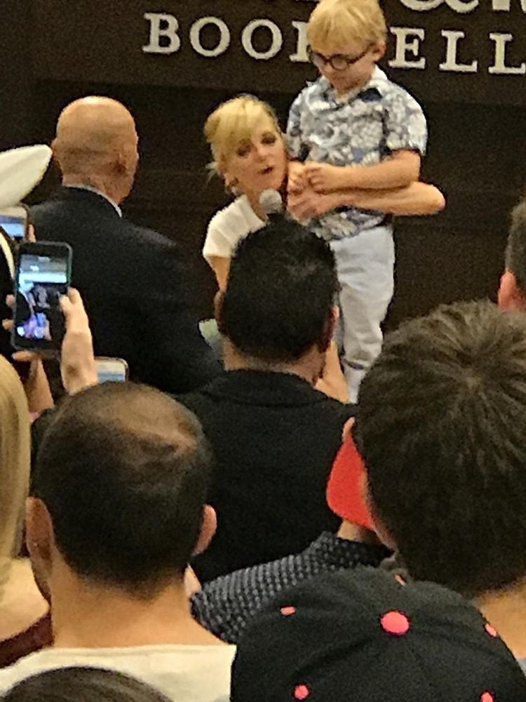 Anna Faris Brings Son Jack to 'Unqualified' Book Signing in Los Angeles