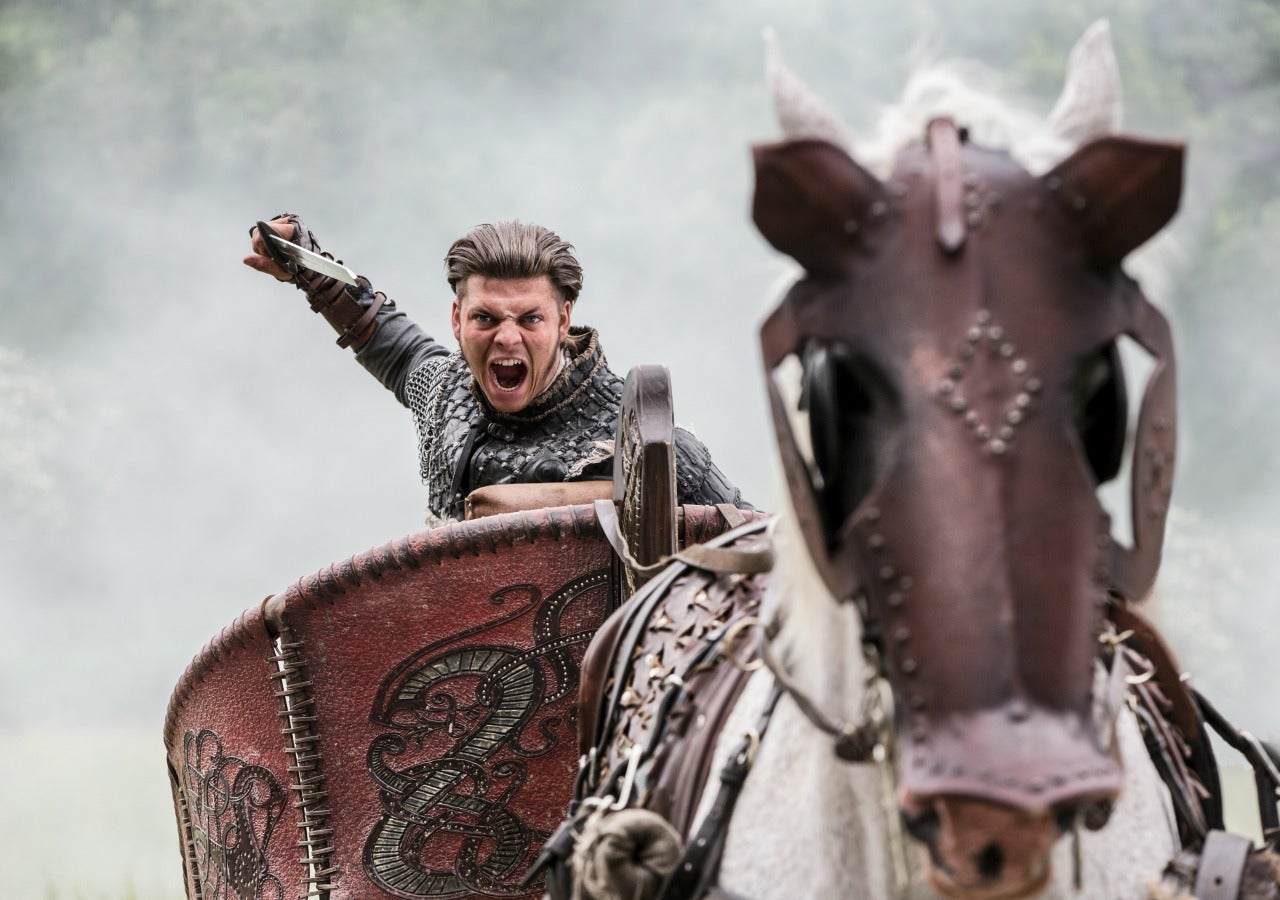 Vikings' Star Alex Hogh Andersen Breaks Down That Insane Torture Scene in  Season 5 Premiere