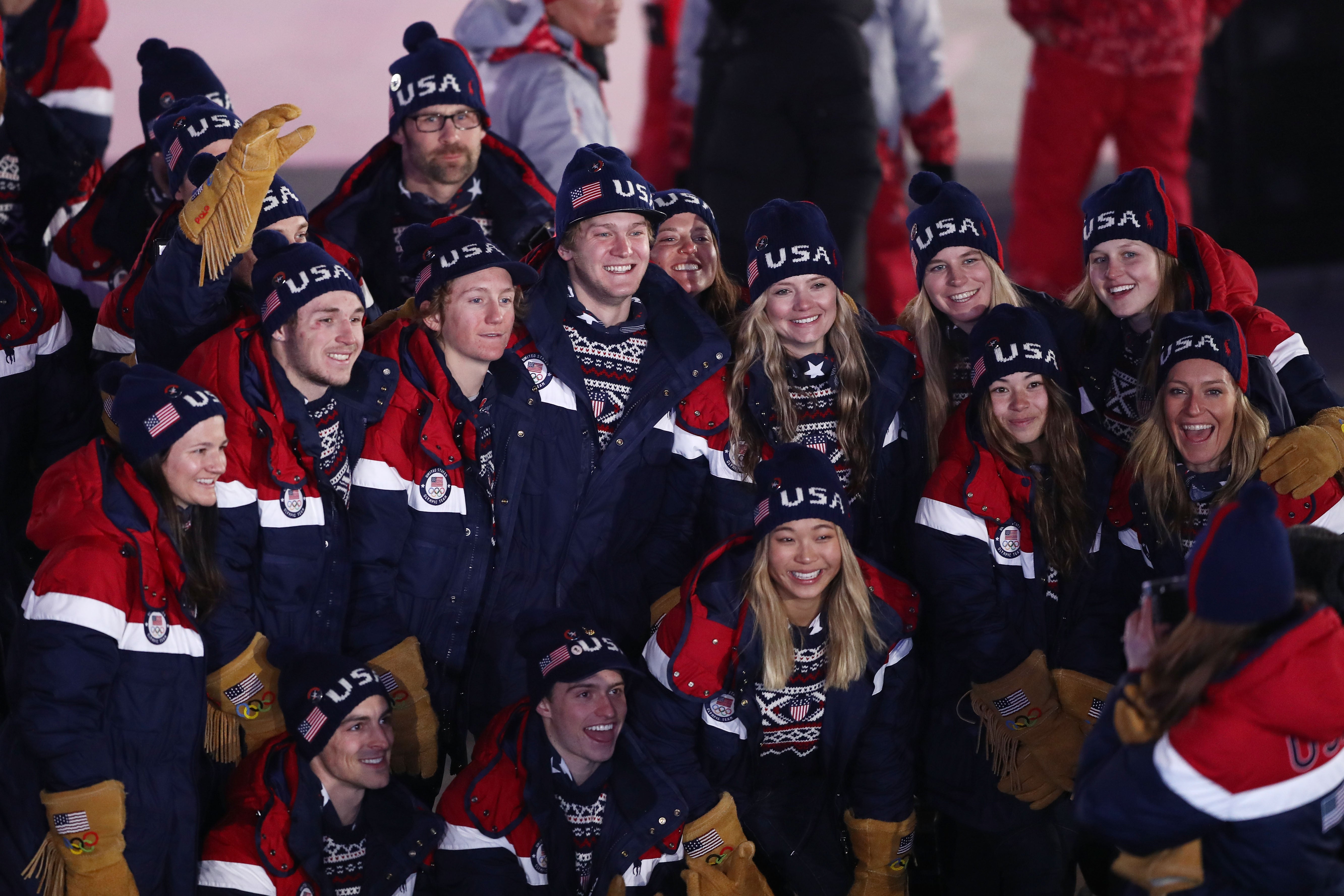 een Bekritiseren Drank Winter Olympics 2018: 8 Best Uniforms From the Opening Ceremony |  Entertainment Tonight